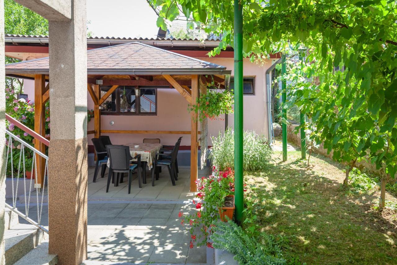 Apartment Zalac Slunj Bagian luar foto