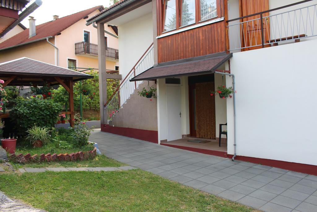 Apartment Zalac Slunj Bagian luar foto